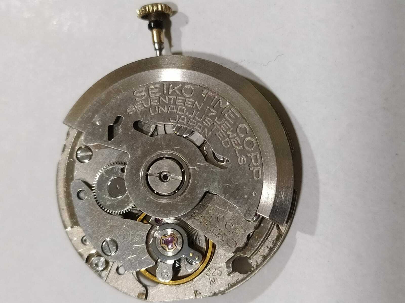 SEIKO 7006A INCOMPLETE MOVEMENT FOR PARTS GOOD BALANCE USED