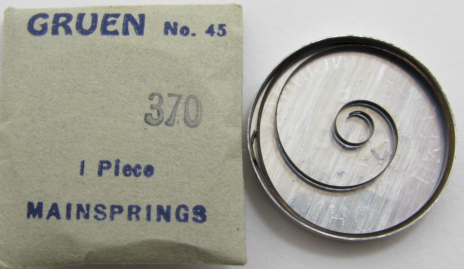 Gruen 370 watch part: one blue mainspring #770