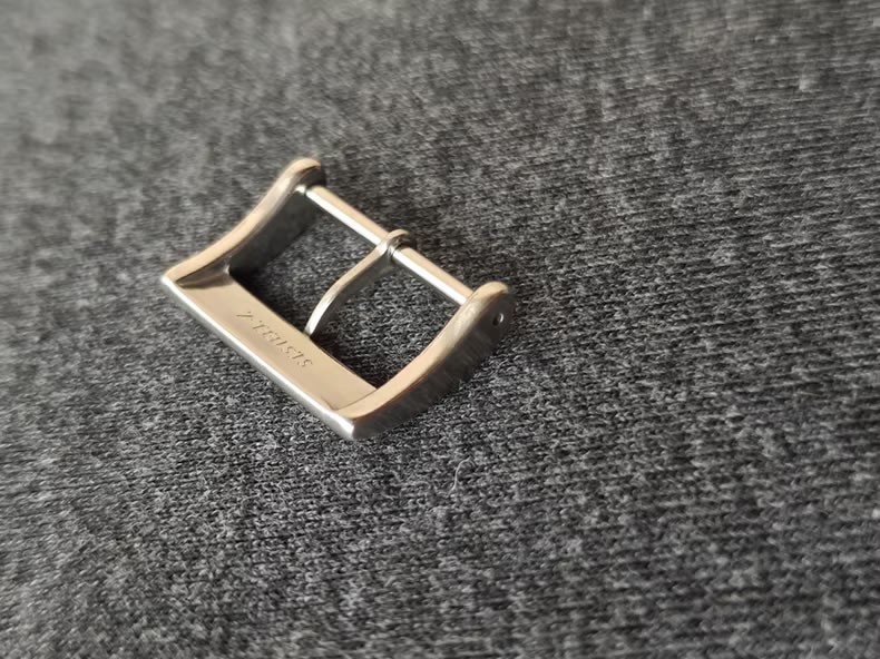 Genuine SEIKO silver brushed finish buckle with pin clasp, 18mm and 20mm sizes