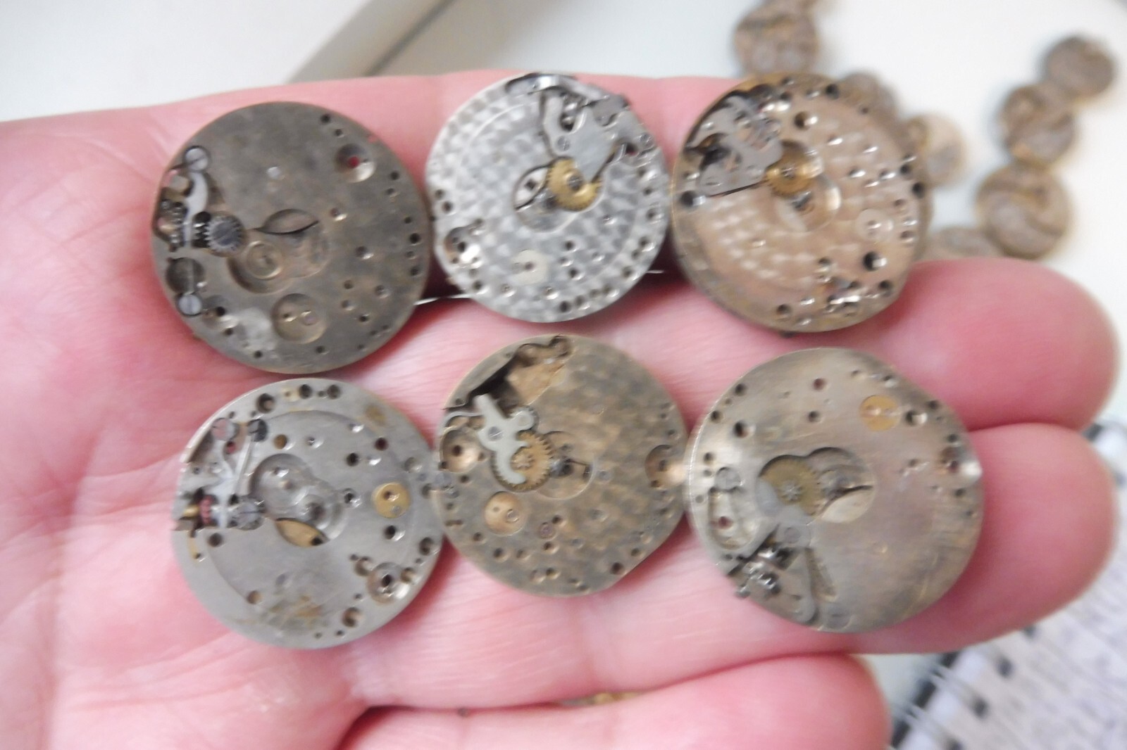 Uhr-Werke, 36 old mechanism watches for mechanic wristwatches, brands
