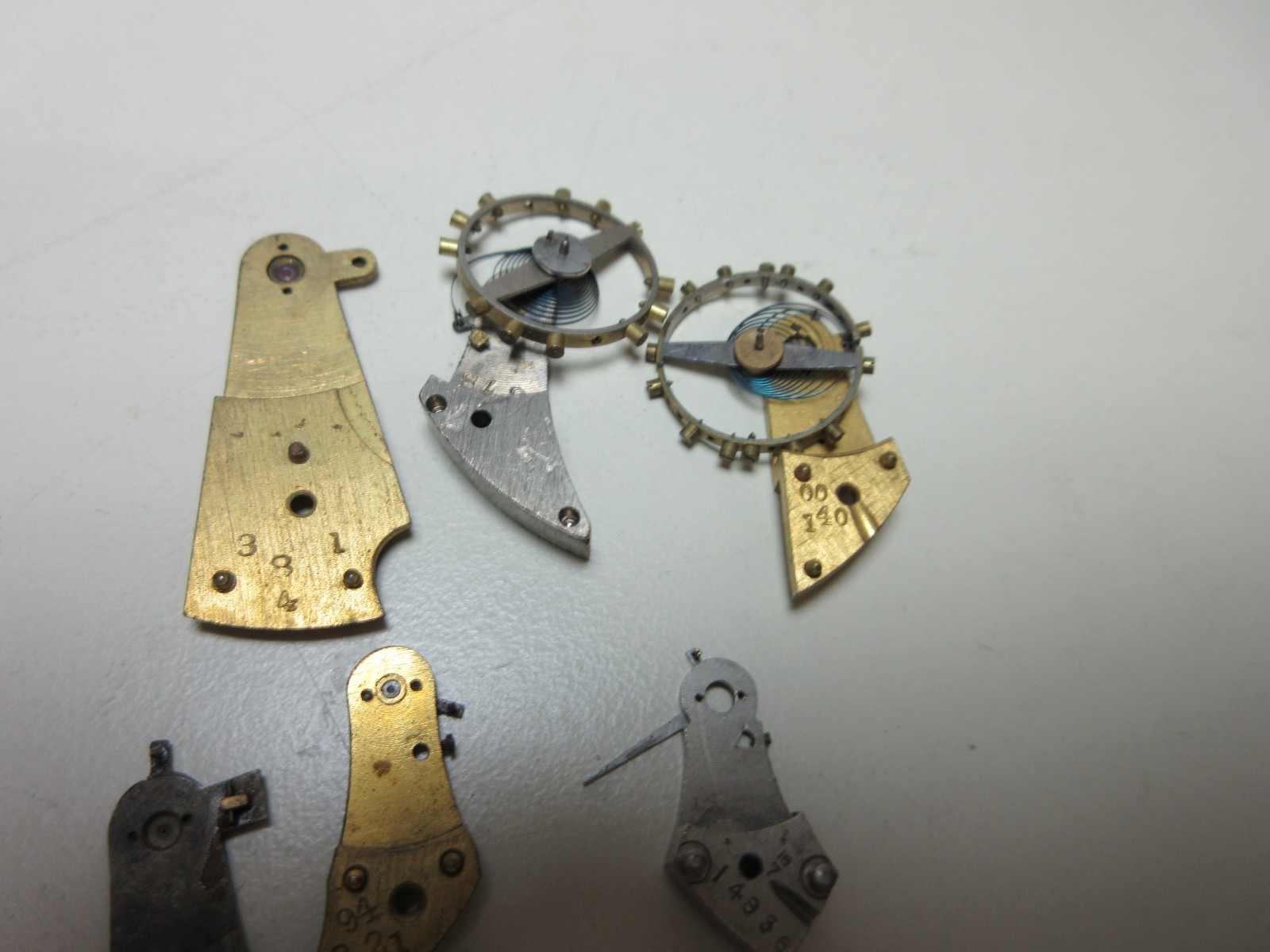VTG LOT OF POCKET WATCH BALANCE COCKS WATCHMAKER REPLACEMENT PARTS STEAMPUNK #16