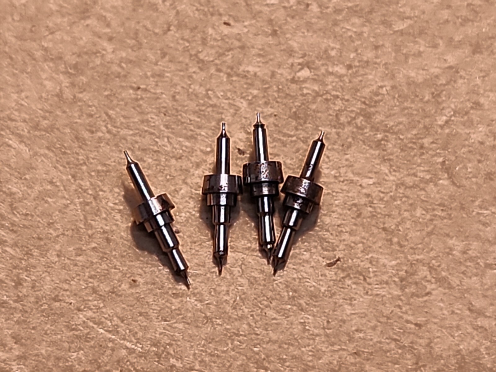 Lot Of 4 NOS Elgin 18s 1902 Or 2659 Balance Staffs For Parts/Repairs