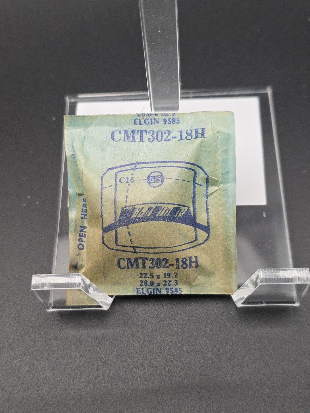 G-S Watch Crystal CMT302-18H Elgin 9585 22.5X19.7 28.0X22.3