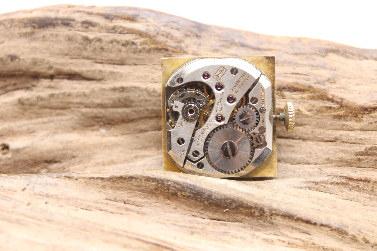 WITTNAUER WATCH MOVEMENT AXA 9WN SWISS 17j 18.7×21.4mm (DO3)