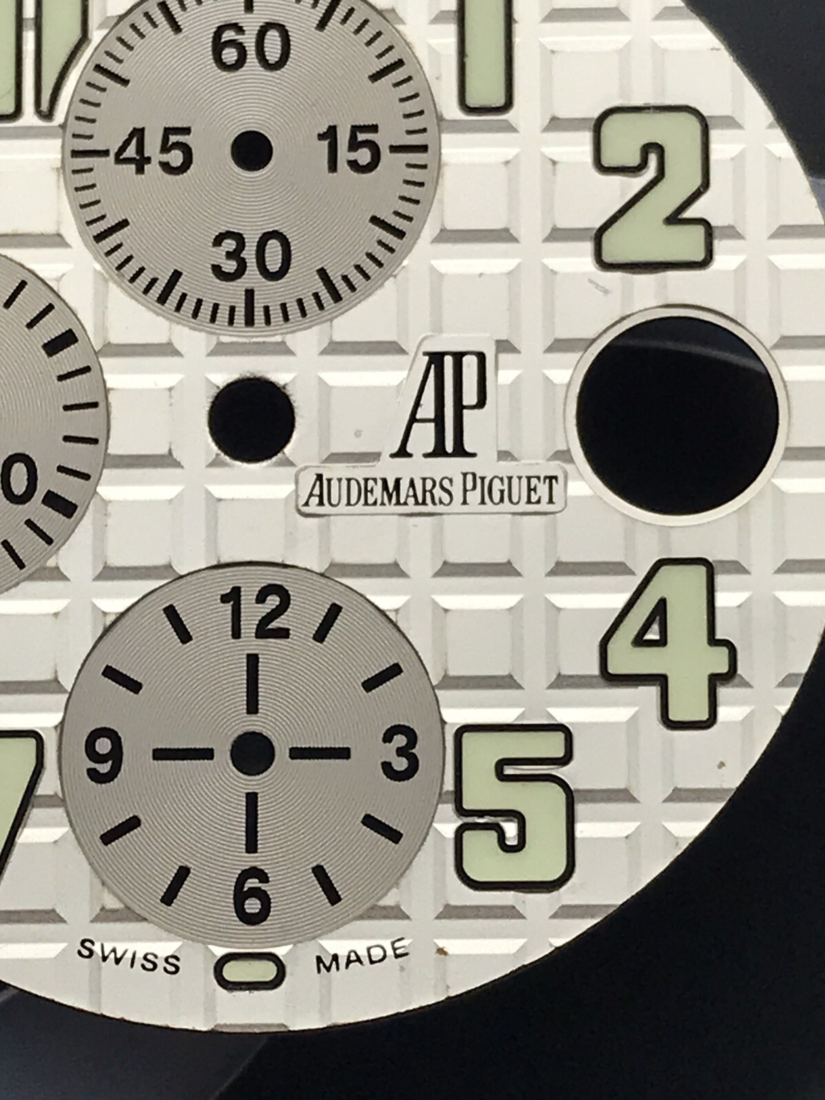 Genuine Audemars Piguet Royal Oak Offshore 25940SK White Dial.