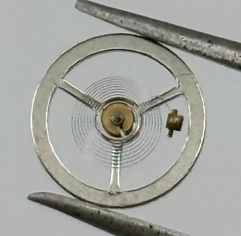 OC 1 a dgt Balance Wheel Complete And Spring 8¾’’’ 1533 Watch Movement Parts NOS