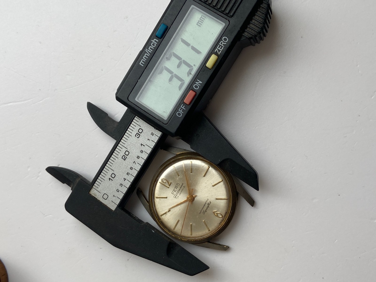 VINTAGE MEN WATCH FOR PARTS WORKING FERO FELDMANN SWISS EB 8800