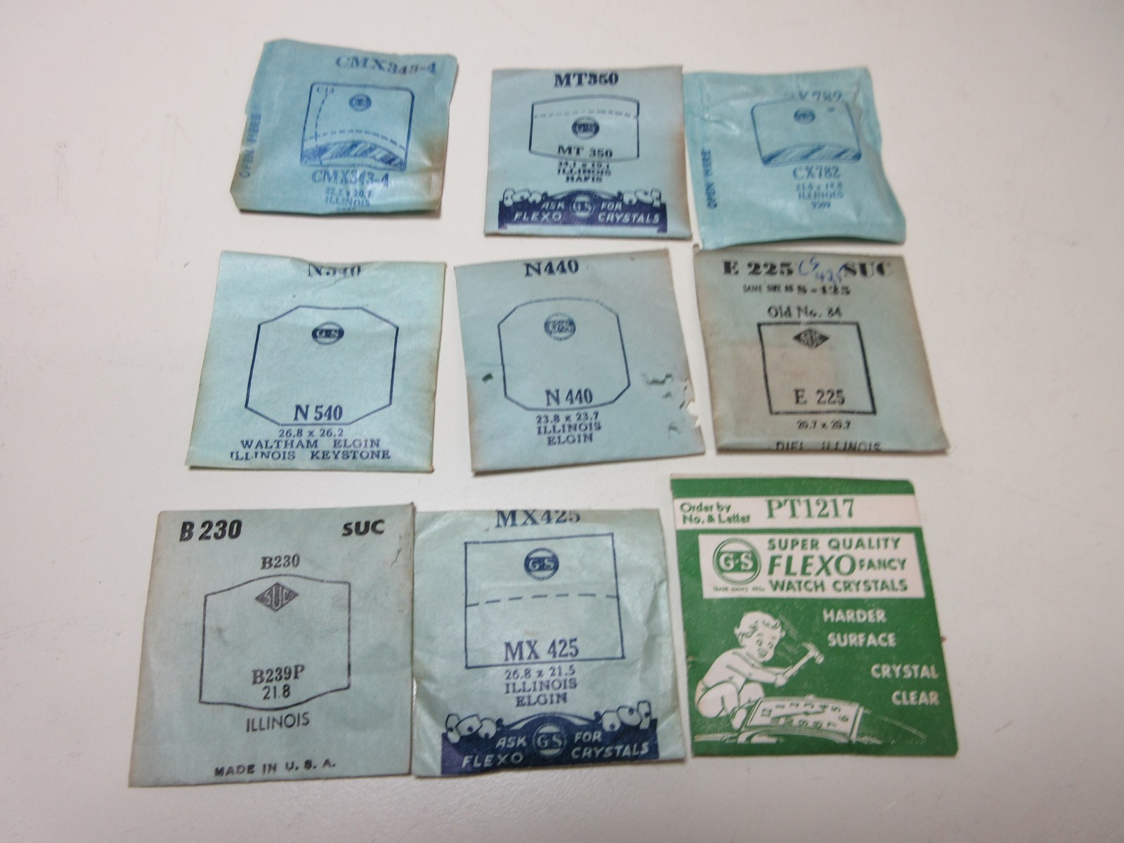 LOT OF G.S SUC MENS ILLINOIS WATCH CRYSTALS ASSORTED NEW OLD STOCK FLEXO #218