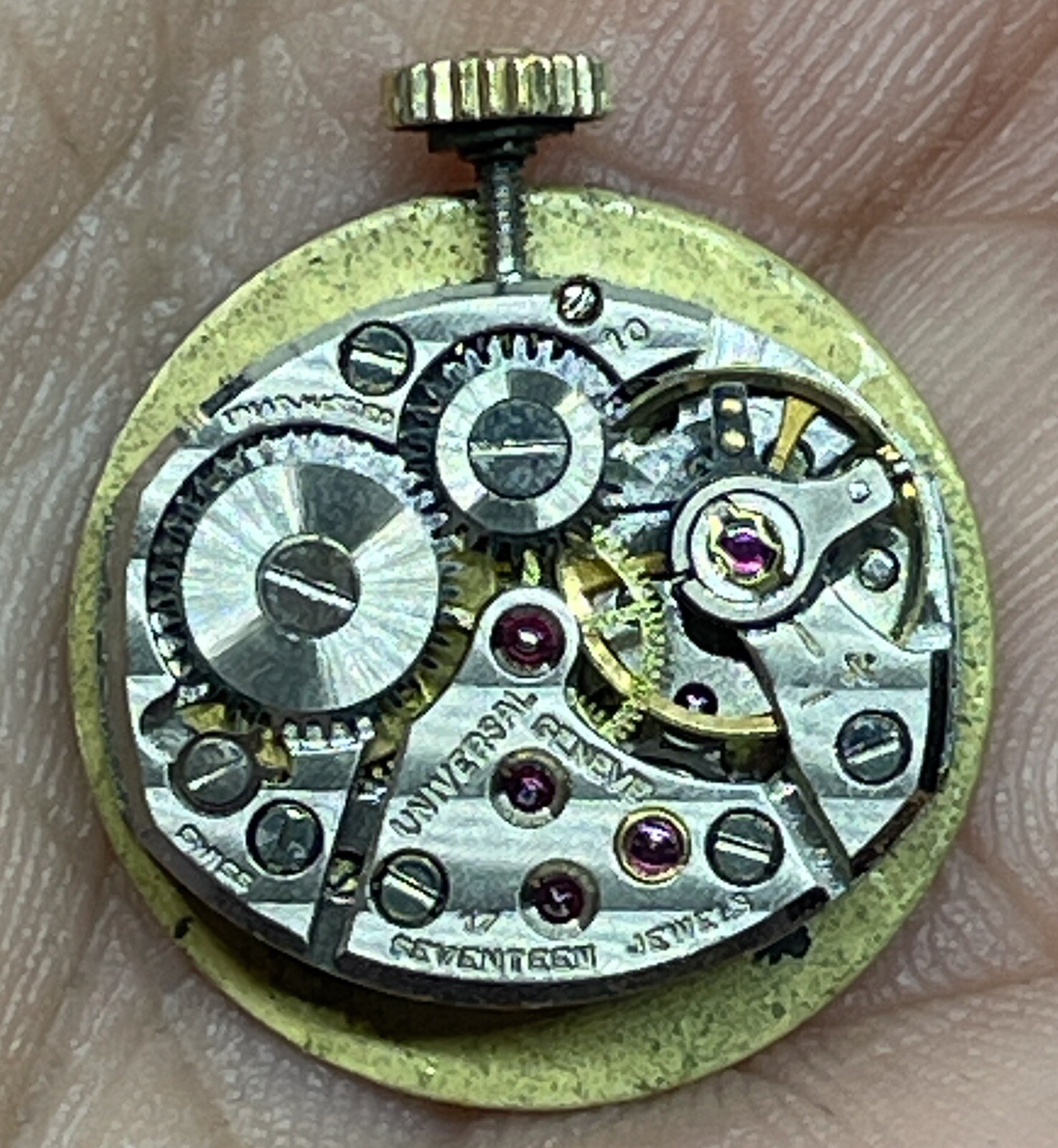UNIVERSAL GENEVE MOVEMENT 17 Jewels Swiss Runs