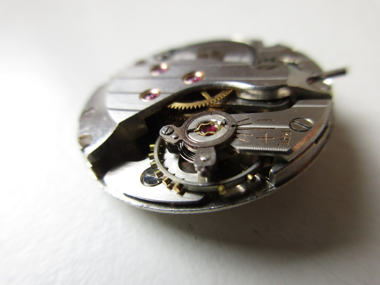 FHF Fontainemelon cal. 28 – 15 jewels – Swiss watch movement – running