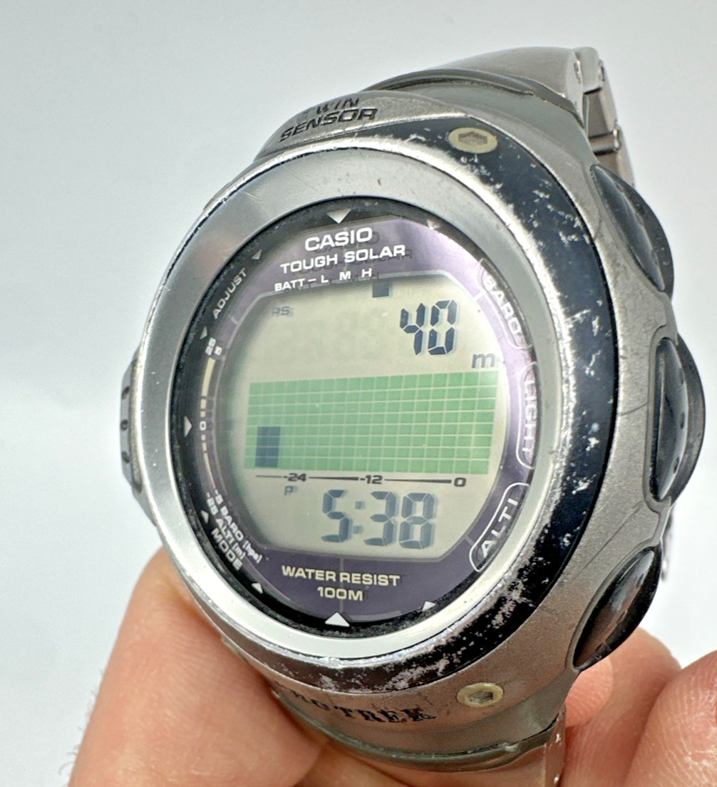 Vintage Casio Pro Trek PRG-100T Tough Solar Twin Sensor Titanium Bracelet Works