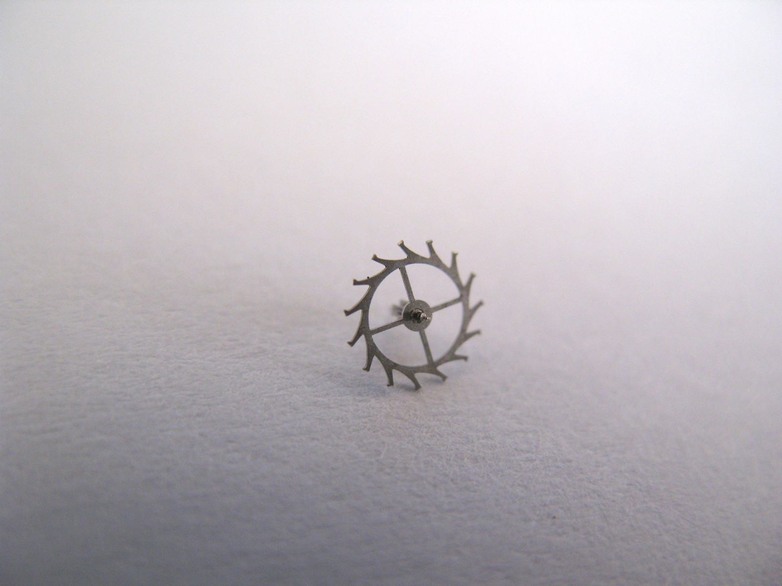 VACHERON 1070,1071,1072 ASSORTED WATCH MOVEMENT PARTS