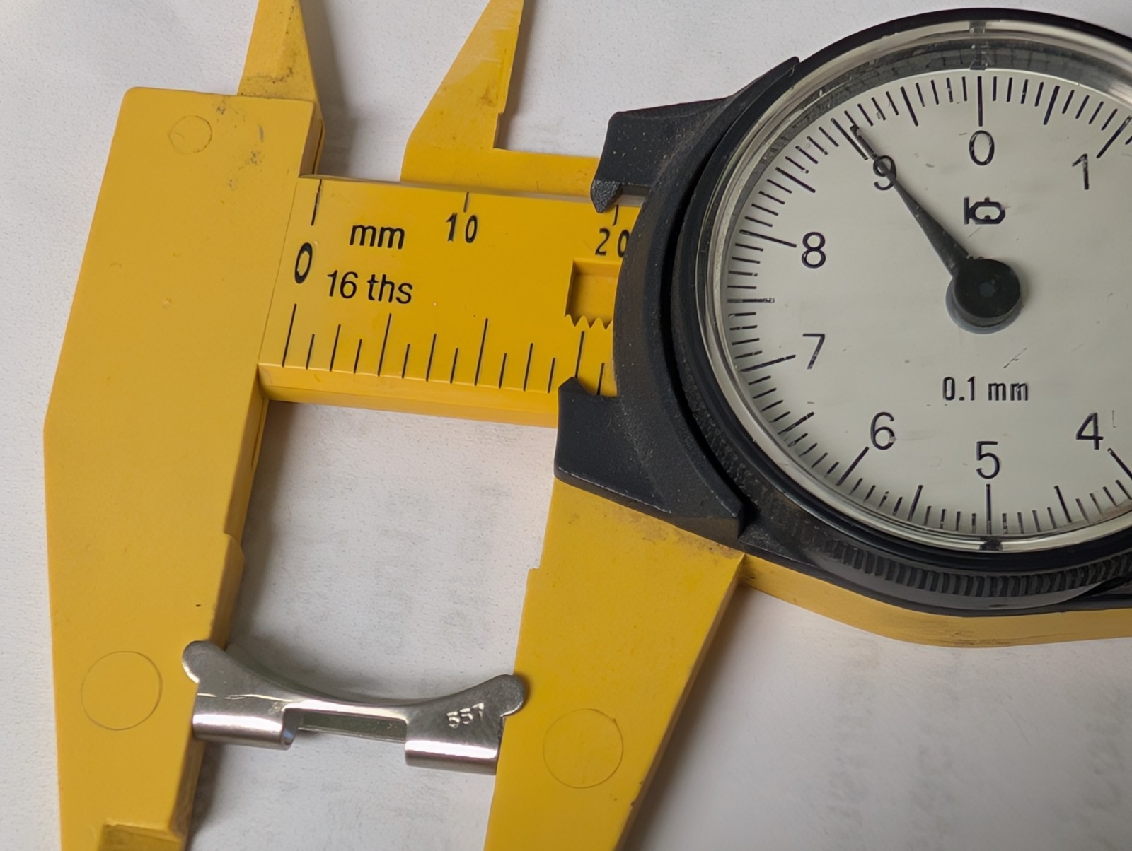 Genuine Rolex END PIECE Steel 557 stamped on it, Model 78350 19mm
