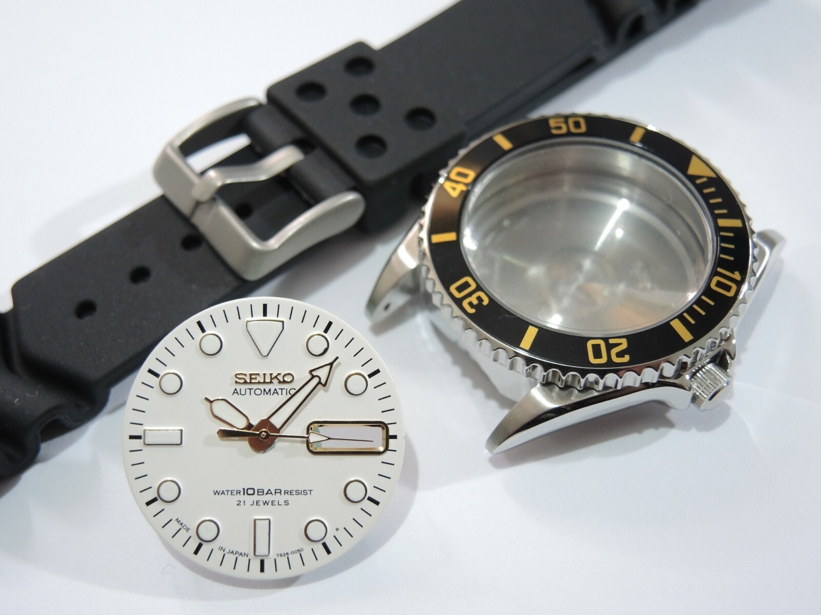 NEW STAINLESS CASE,CROWN,DIAL,HANDS,STRAP MEDIUM DIVERS 10BAR SKX027(7S26-0050)