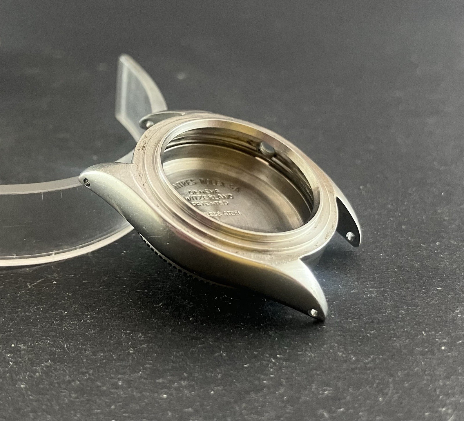 Original Ladies Rolex Oyster Perpetual Case Reference 6623. Circa 1969