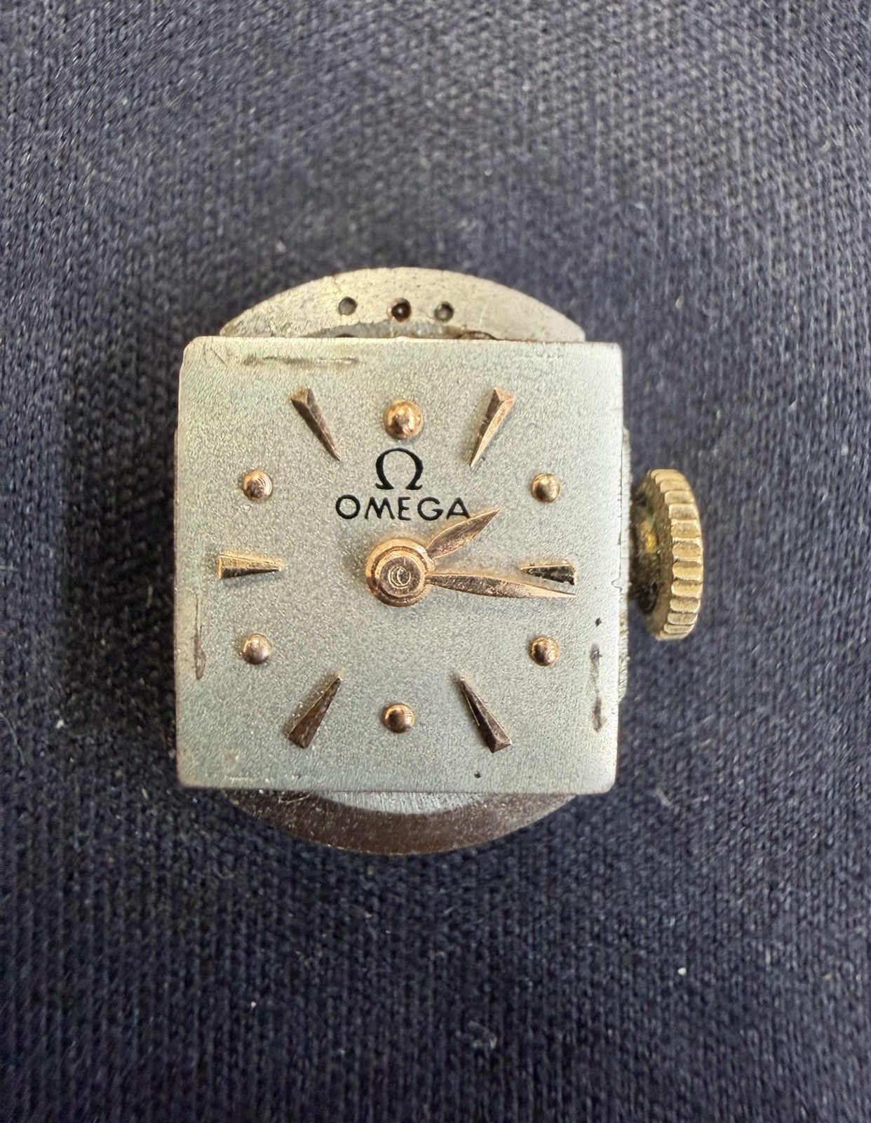Vintage Omega 17J Ladies Square Watch Movement Running Dial Hands Swiss