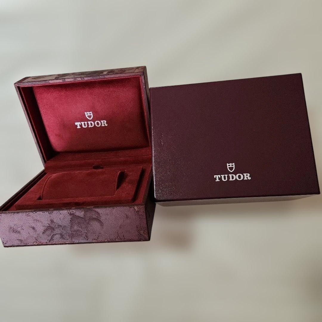 ⑤ TUDOR watch box