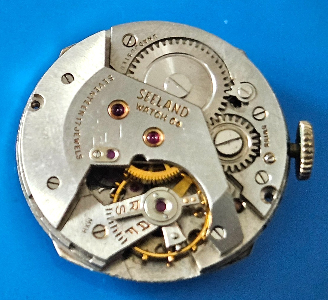 SEELAND 17J Watch Movement (REMOVED FROM GOLD CASE/BALANCE RUNS) lot76