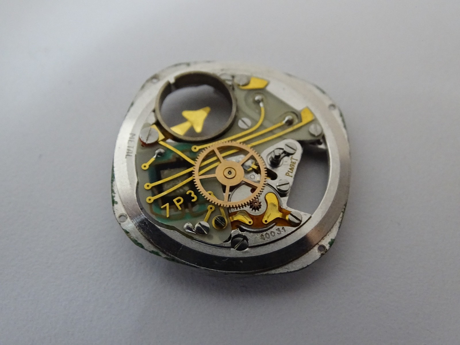 Piaget Polo 7P3 Quartz Movement & Onix Dial Parts Running