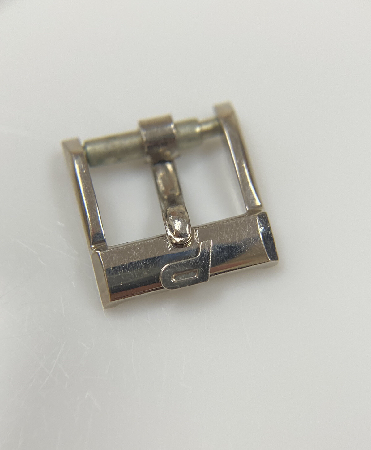 Original Vintage Piaget White Gold “750” 10mm Ladies Leather Band Buckle
