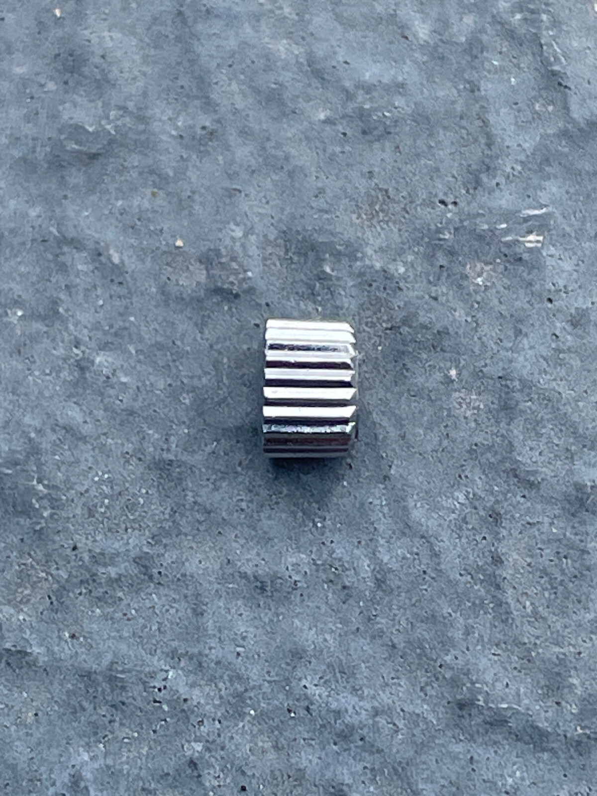 NOS vintage swiss NIVADA s/s crown 4.00mm X 3.00mm STEM 0.90 ROOF TOP type logo!