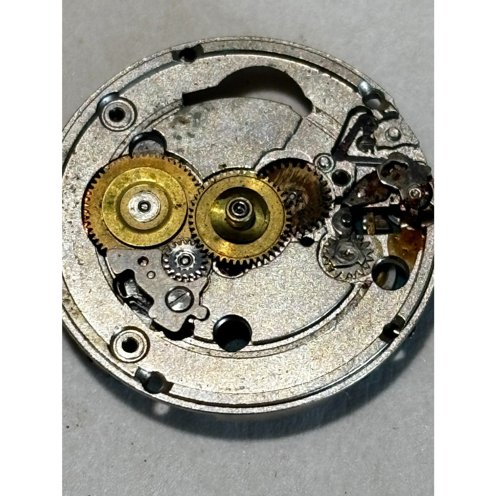 ETA cal. 956.114 partial quartz movement for parts/repair