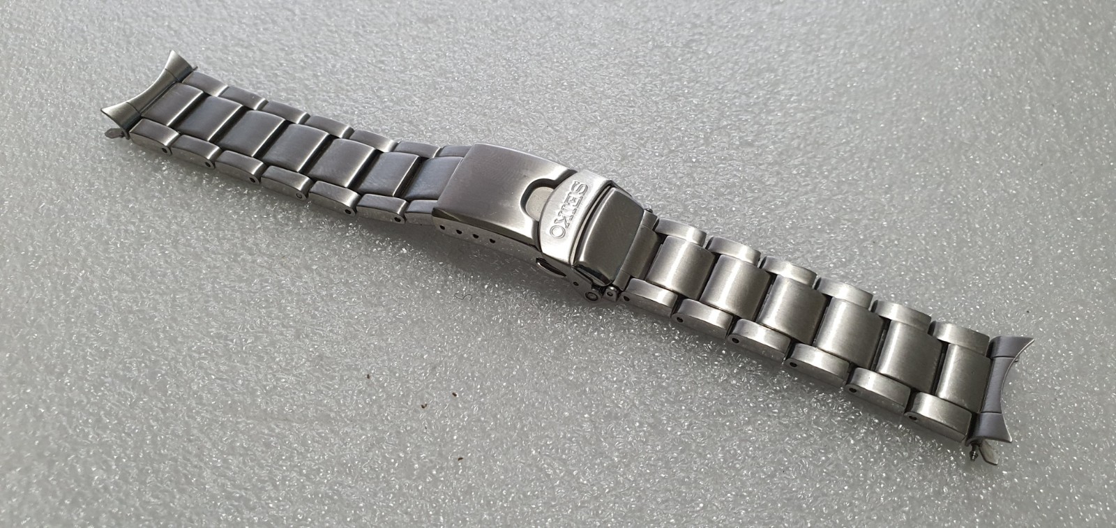 Seiko Chronograph 7T92-0BL0 Stainless Steel Bracelet 4A4M1.B.I Genuine 22mm