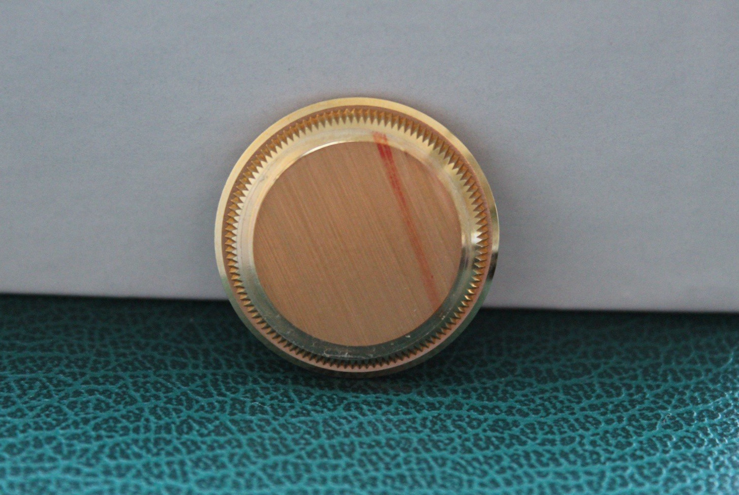 Genuine Rolex Yacht-Master 29mm 69628 69620 18k Solid Yellow Gold Watch Caseback