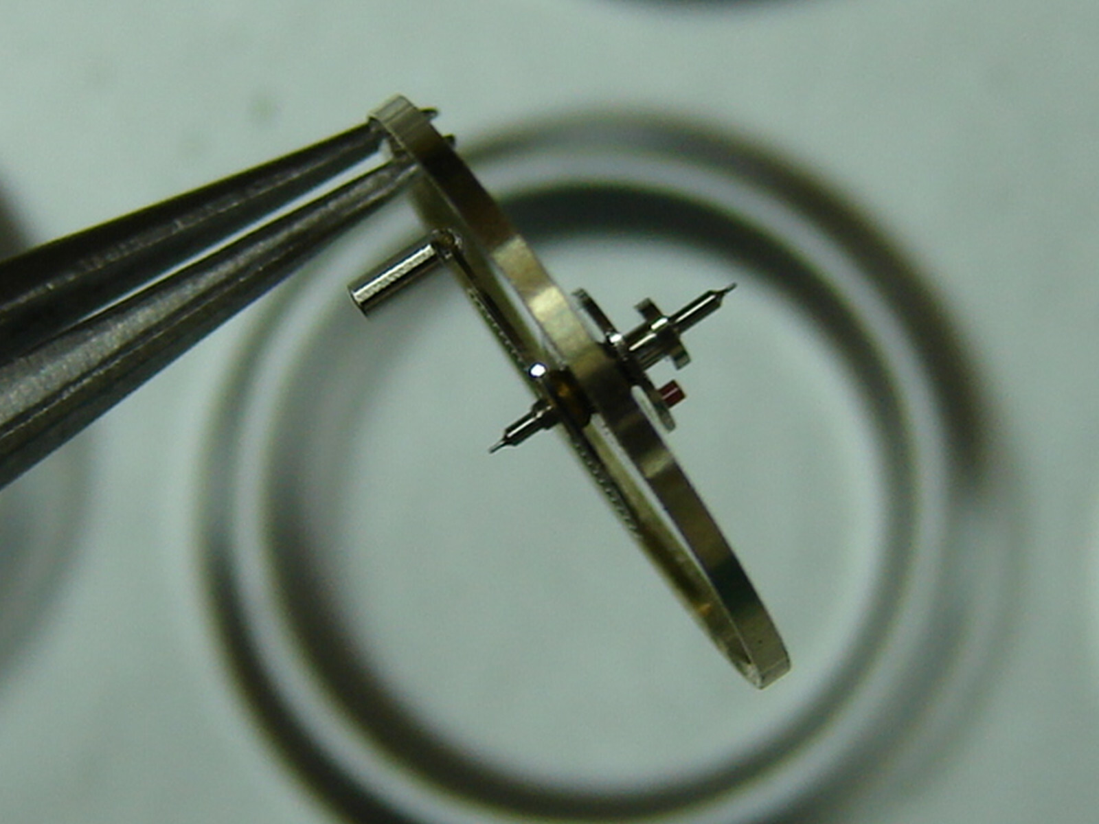 Revue caliber 90, 8 day clock, balance complete, annular type, silver color NOS!