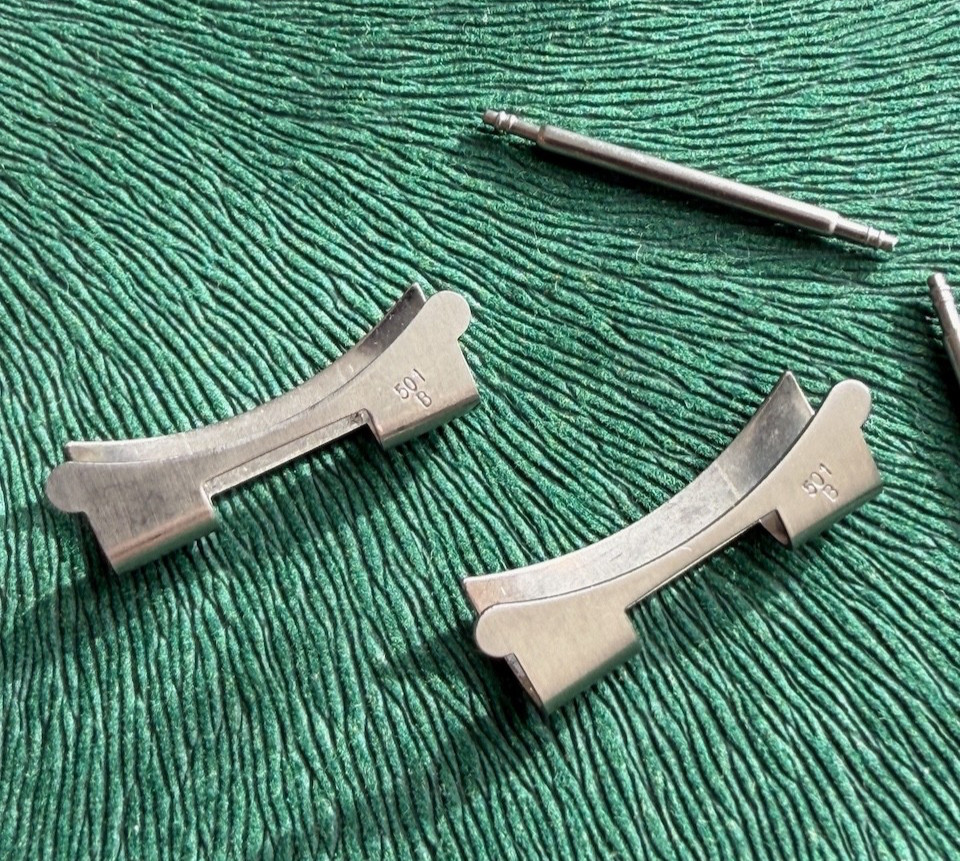 2 ea Genuine Rolex 501B endlinks with springbars