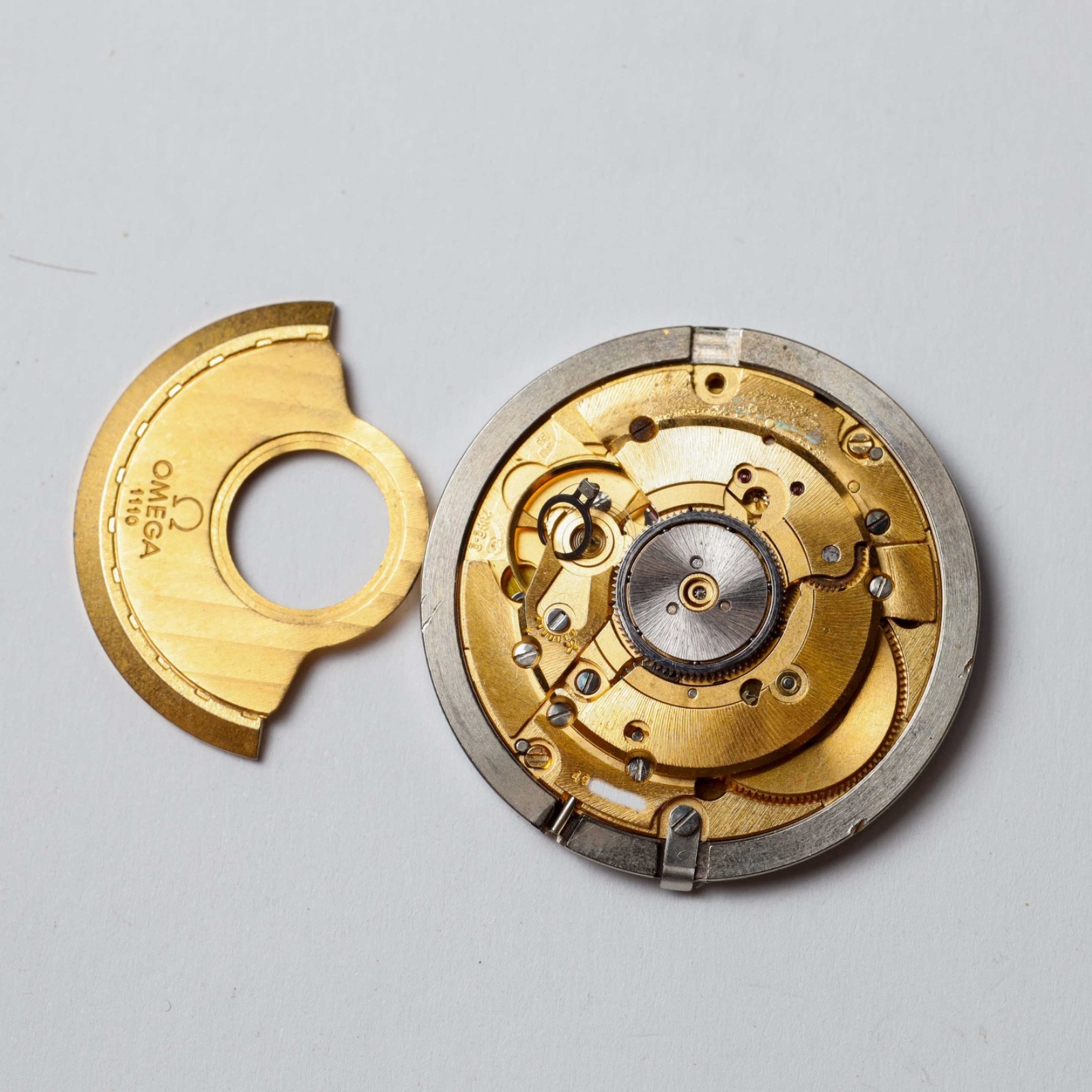 Omega 1110 MOVEMENT for parts or parts