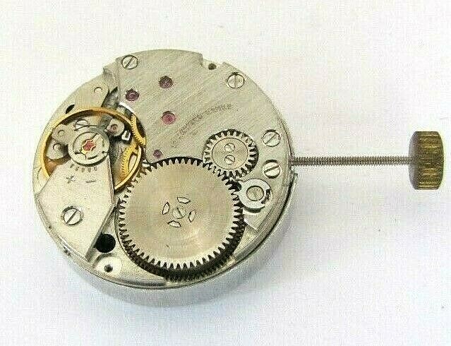 PESEUX 7020 movement handwinding 10 1/2”’ with central second. NOS Swiss Made
