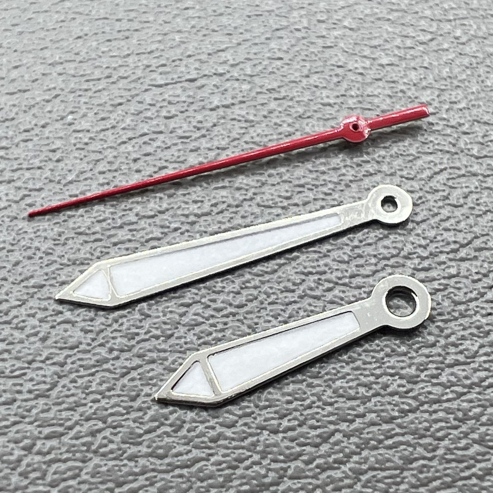 2 Sets/Pack 11x15x15mm Silver Trim Red Second Green Lume Hands Set for Ronda 515
