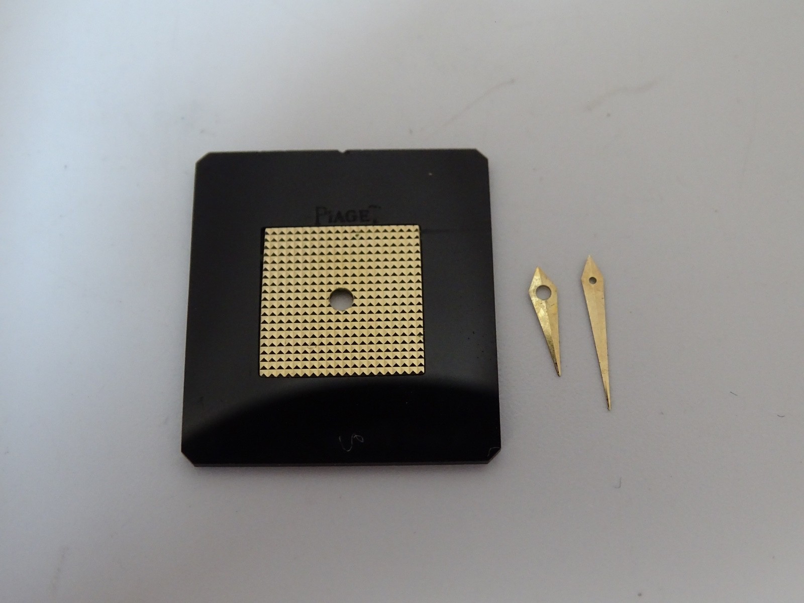 Piaget Onyx & 18k Gold Dial, Handset Manual Wind 9P