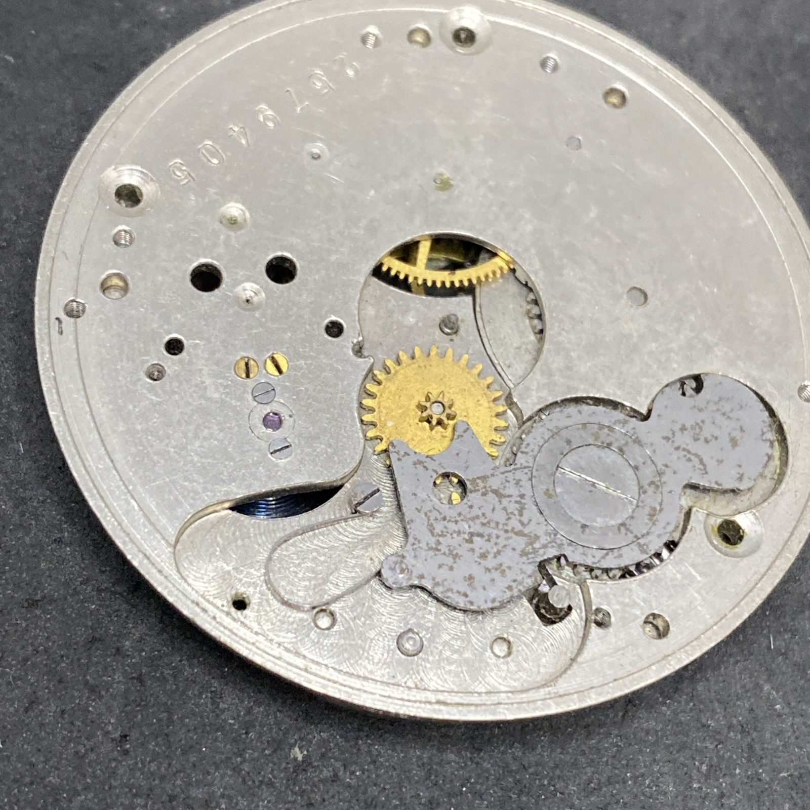 Hampden Pocket Watch Movement Champion H In Flag Size 16s 7j Hunter 3 Part F7690