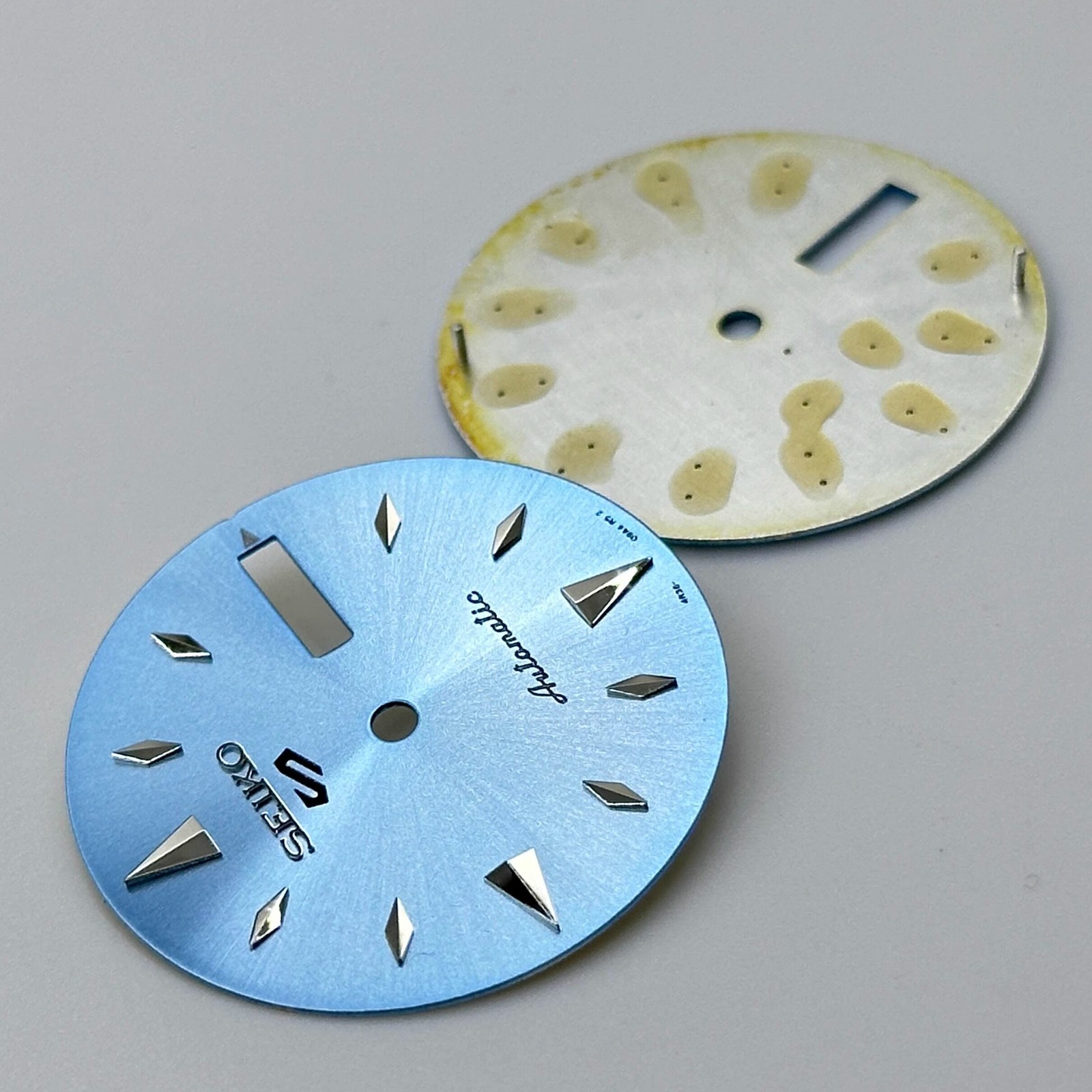 28.6mm Light Blue Watch Dial No Lume Dual Calendar for Nh36 Movement Watch Parts