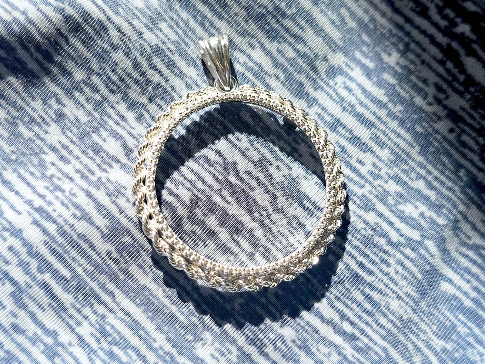 925 Sterling Silver Prong Back Illusion Rope Bezel for 30mm Half Dollar 50 Cents