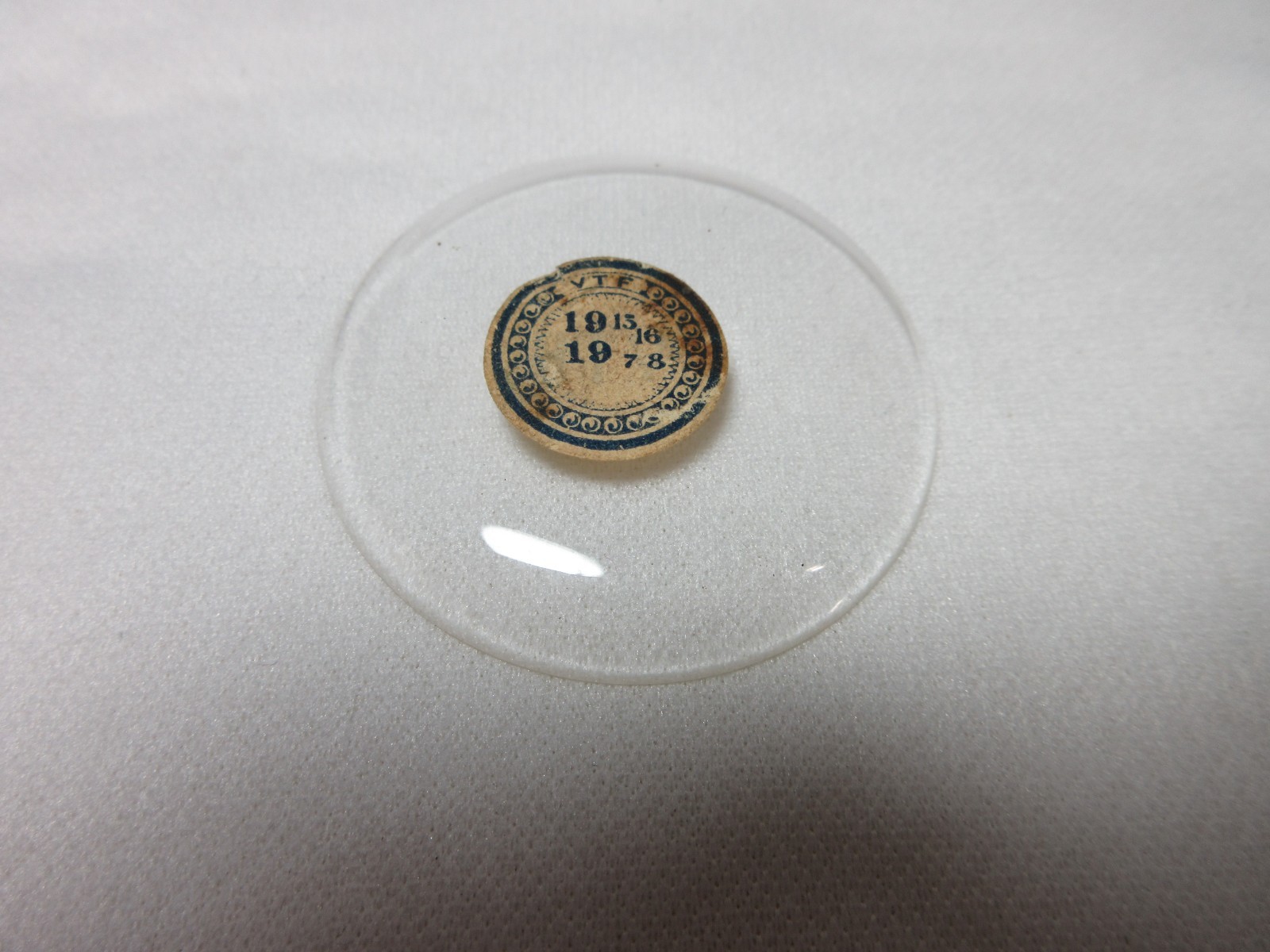 BULLSEYE GLASS POCKET WATCH CRYSTAL SIZE 19 15/16 REPLACEMENT REPAIR PART #928