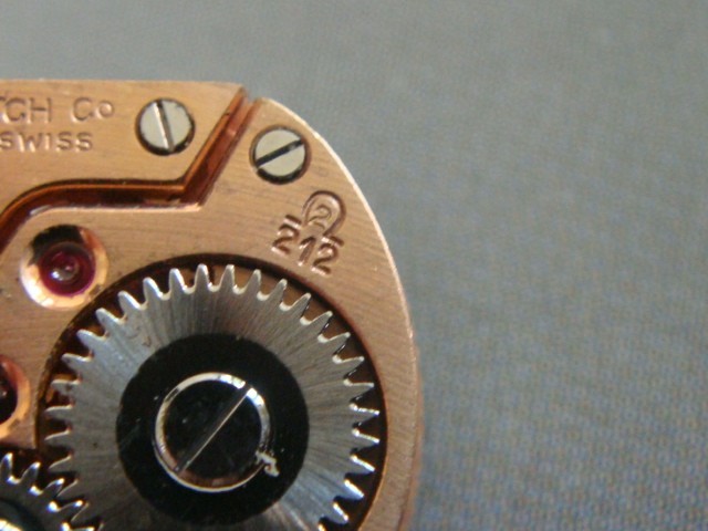 Vintage Omega calibre 212 hand wound watch movement project parts project runs