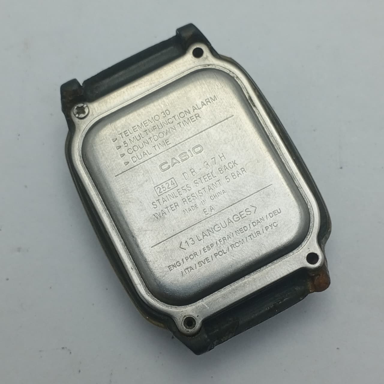 Casio Multi Lingual Data Bank DB-37H Illuminator 2524 Vintage Watch For Parts
