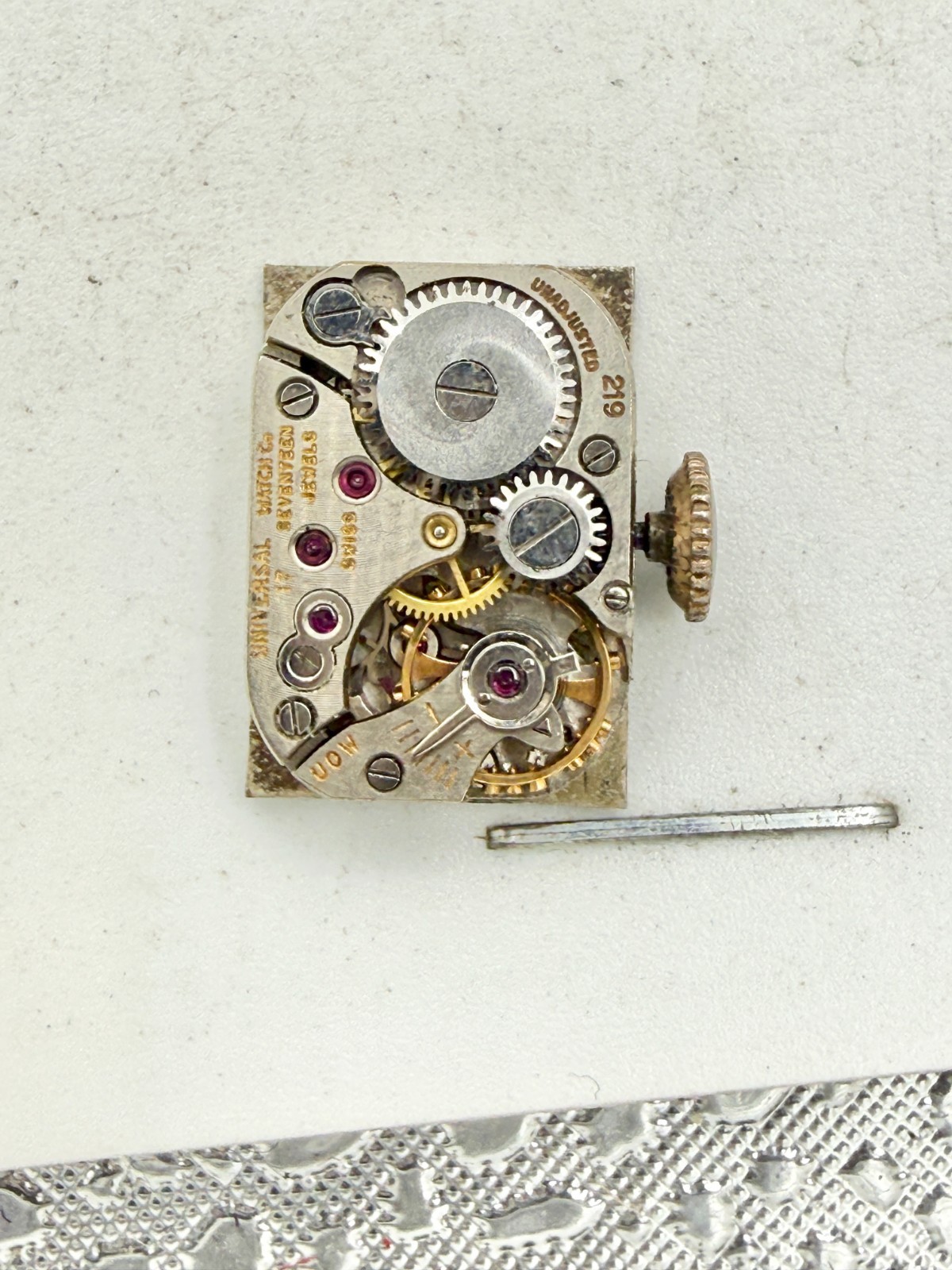 RUNNING Vintage Universal Geneve Grade 219 Ladies 17j Manual Wind Watch Movement