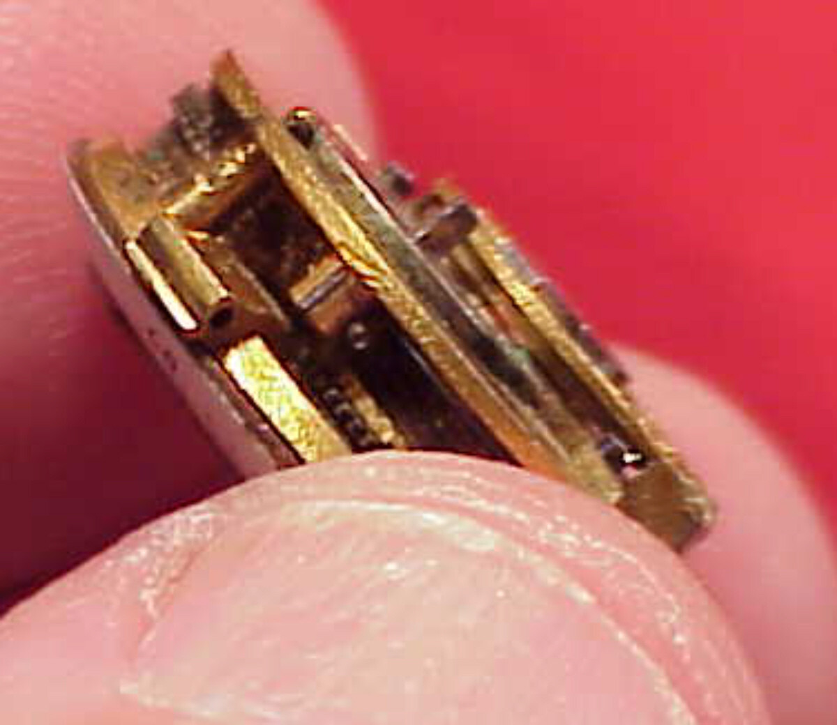 VINTAGE SMALL VERGE FUSEE POCKET WATCH MOVEMENT 22.69MM ACROSS DIAL UPPER PIVOT