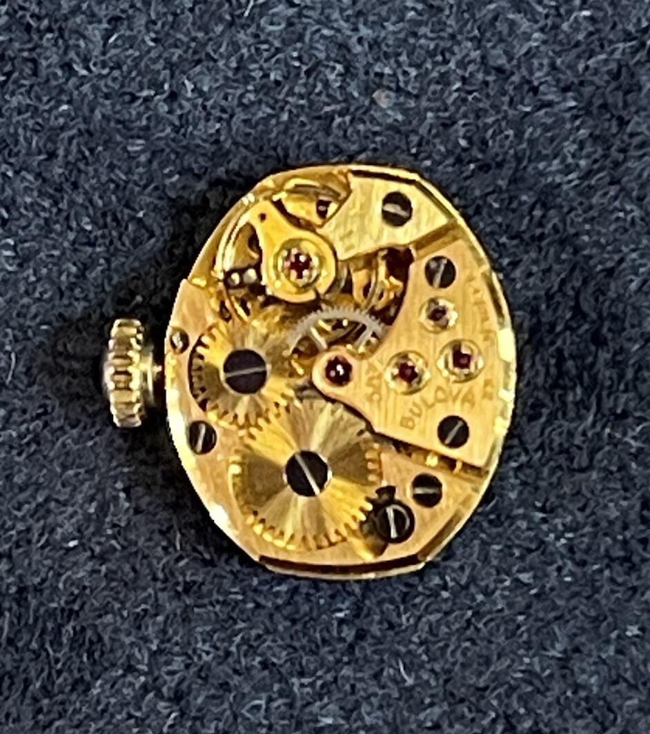 Vintage ART DECO BULOVA Velvet Box & BULOVA 5 AZ MOVEMENT 23
