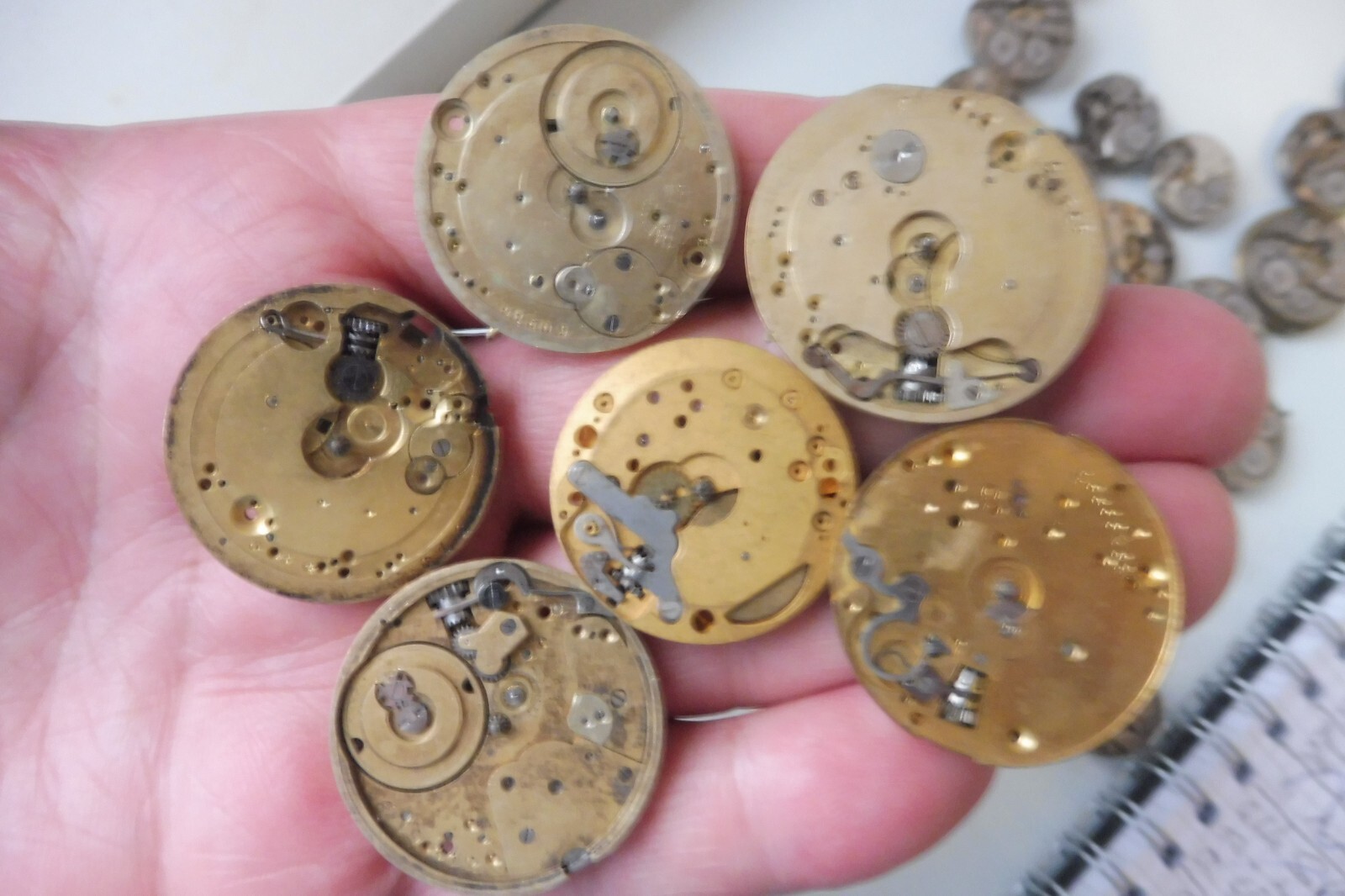 Uhr-Werke, 36 old mechanism watches for mechanic wristwatches, brands