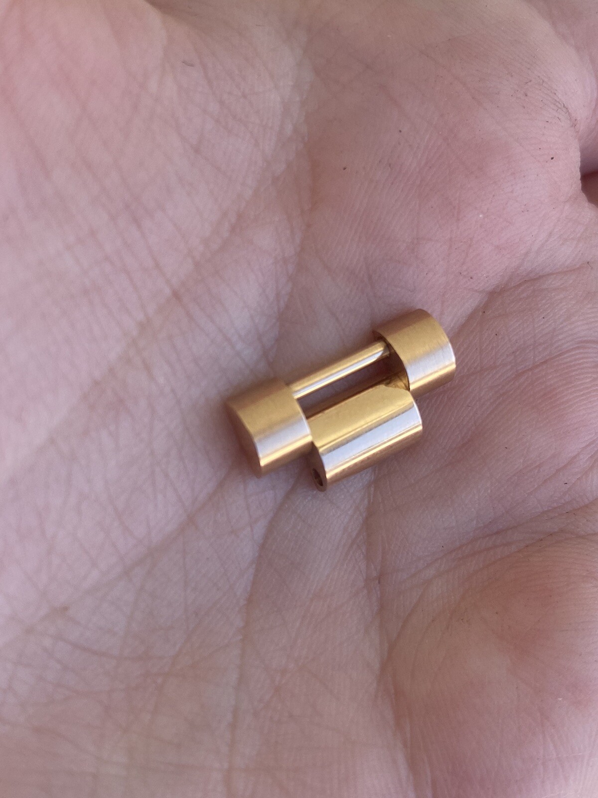 Genuine Rolex 18K Rose Gold 16.2mm Watch ( 1 ) Link Day-Date 118205/118235