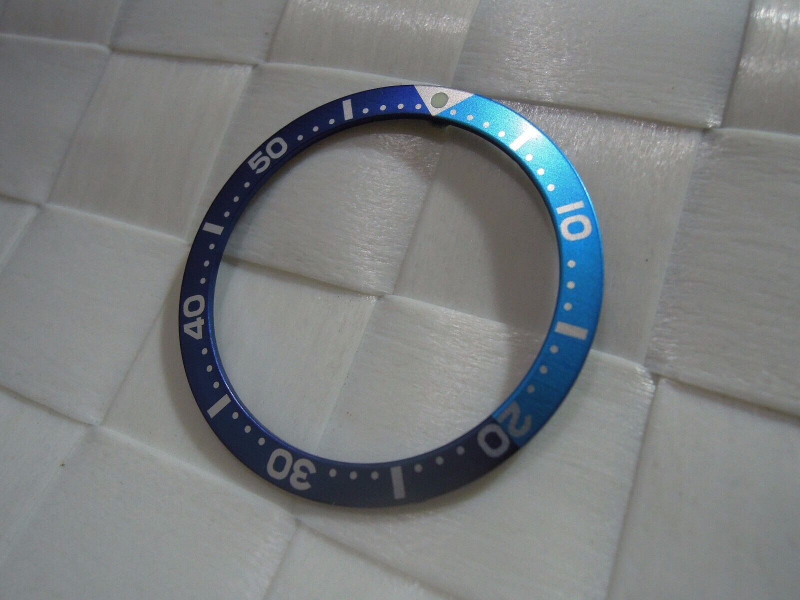 NEW BEZEL INSERT 38MM BLUE/PALE BLUE (LAGOON) LARGE DIVERS SKX007/6309-7040/7002