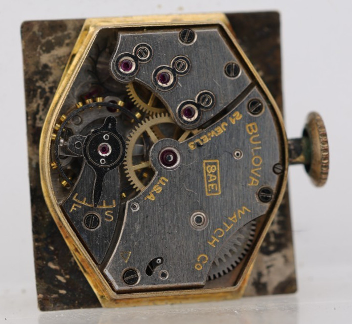 BULOVA cal. 8AE, 21j SWISS WRIST WATCH MOVEMENT, RUNS (ON)