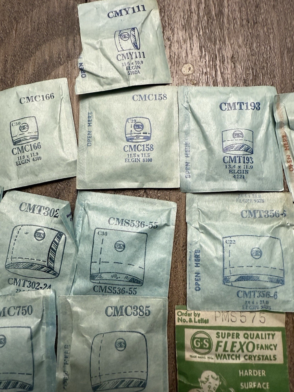 Watch Crystal Lot (21ct) • Vintage NOS • Acrylic • Bulova Elgin Gruen Tissot