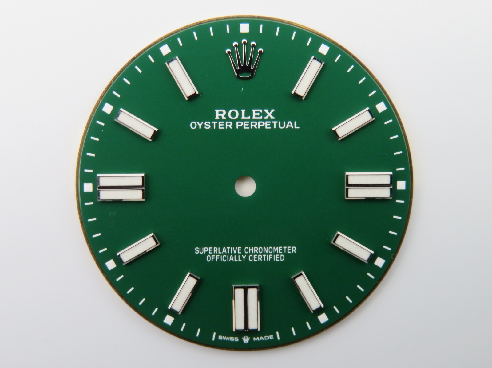 Genuine Rolex Oyster Perpetual 41mm Green Dial for 124300 OP – 100% Authentic