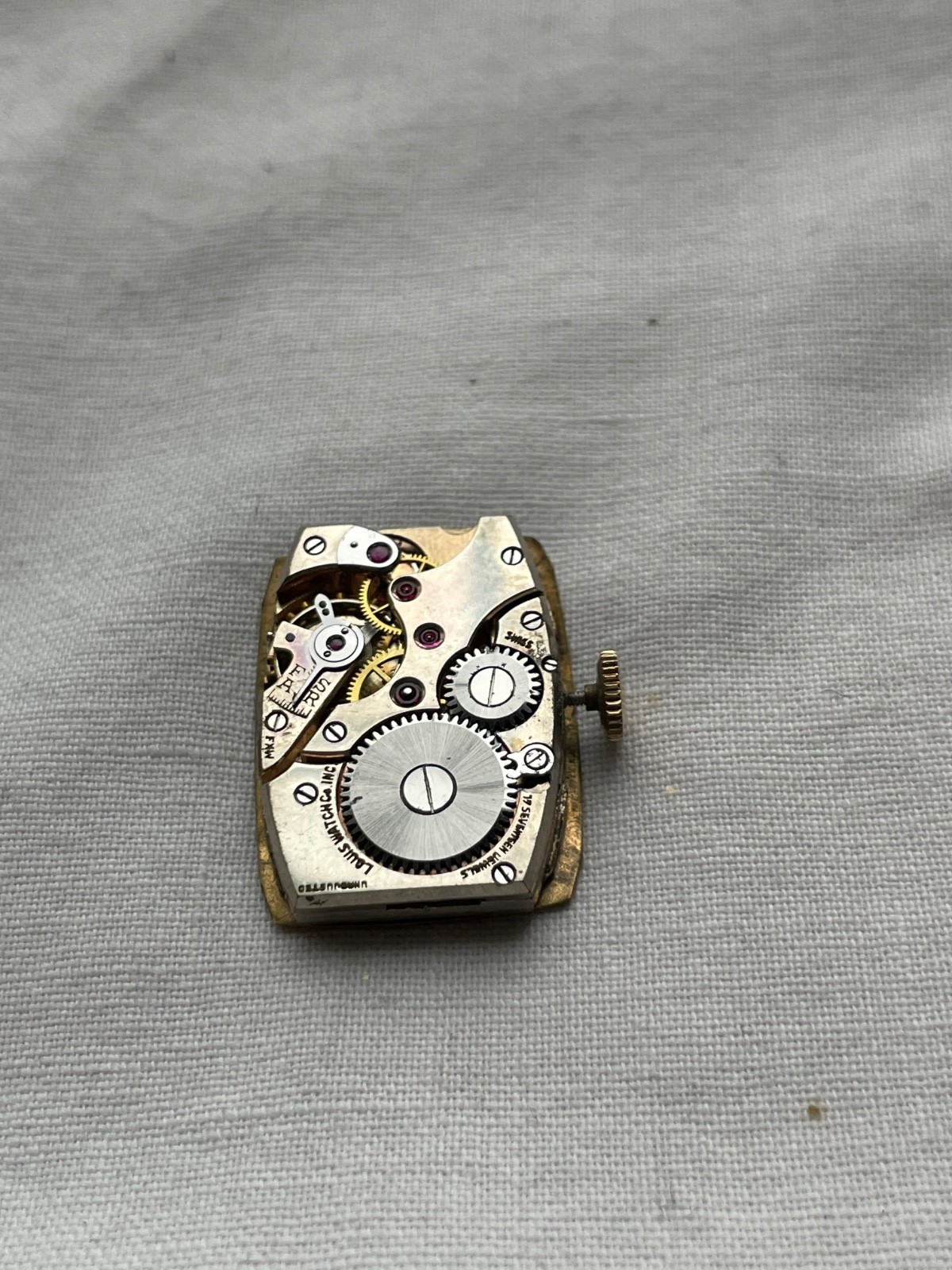 Louis – movement for men watches RUNS
